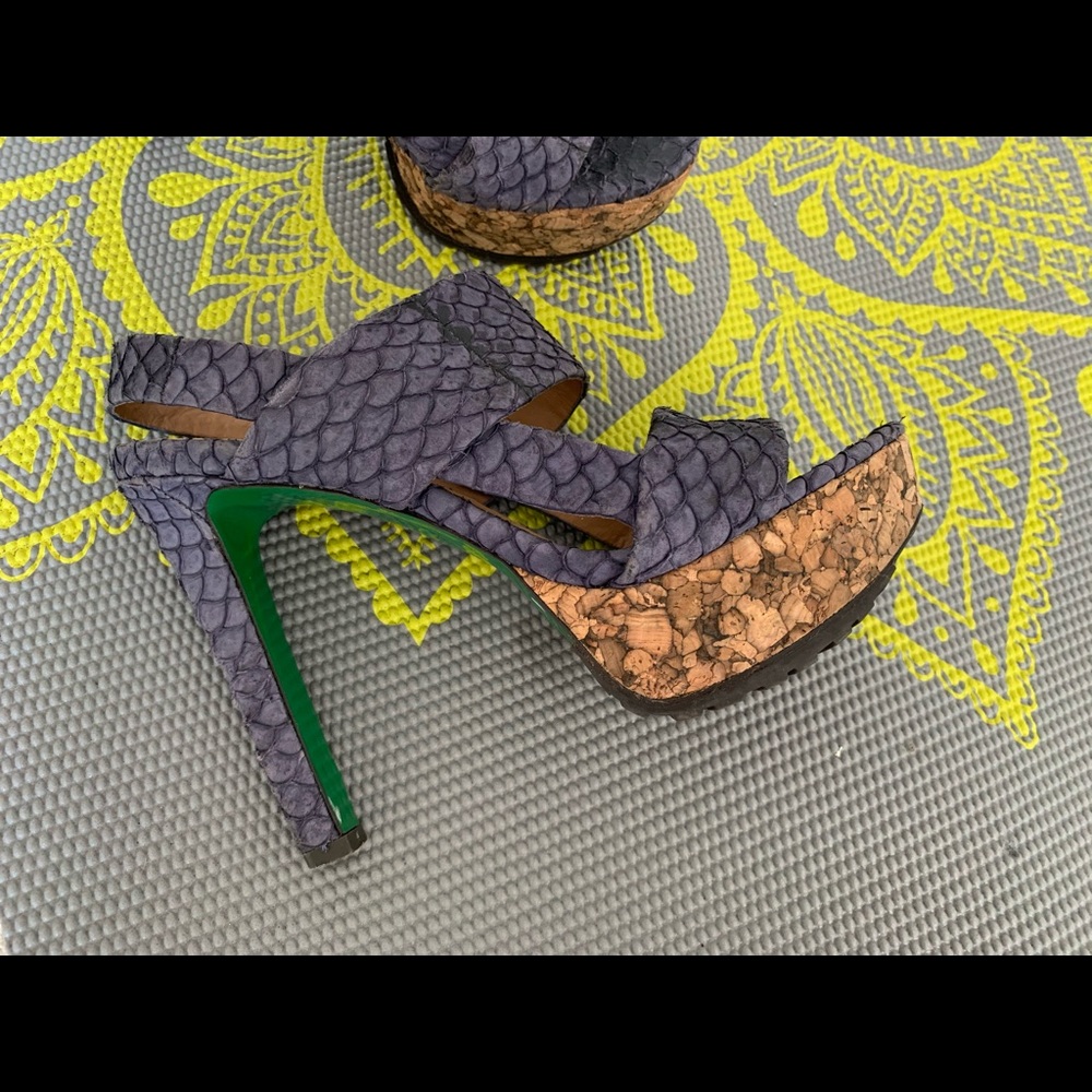 Lisa by Donald J Pliner high heels sandals